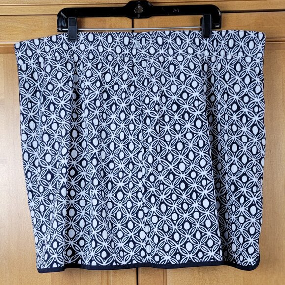 NWT T by Talbots Navy Geometric Print Stretch Skort - 3X - Picture 5 of 16